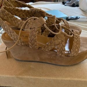 Trask Patrice camel suede espadrilles